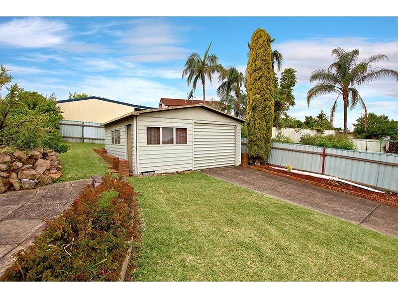 33 Tobys Boulevard, Mount Pritchard NSW 2170