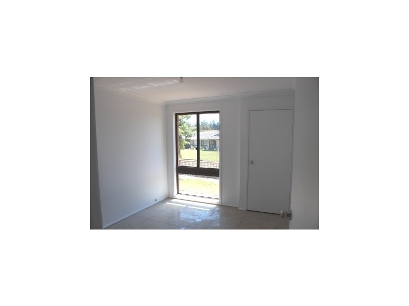 Edensor Park NSW 2176