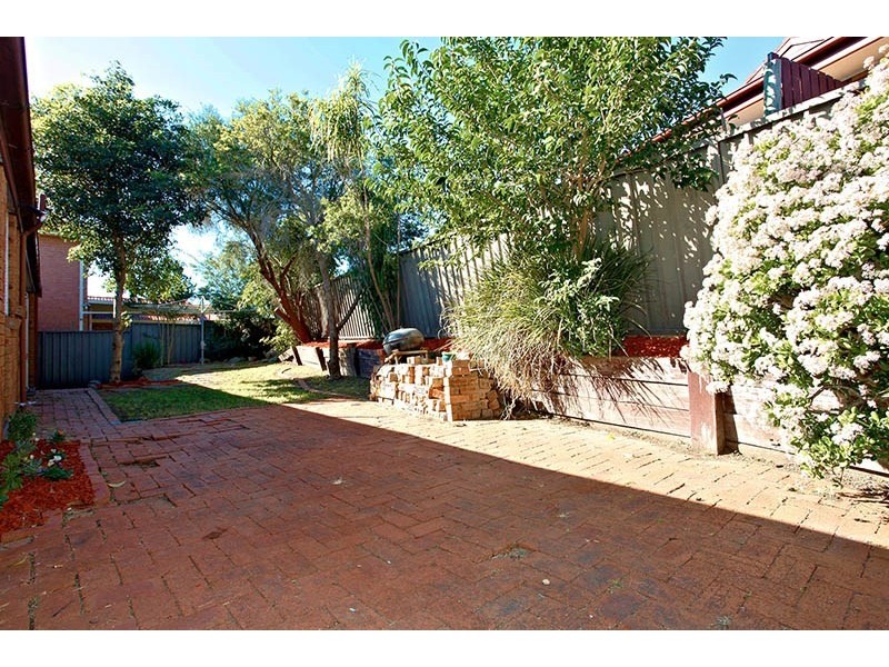 Edensor Park NSW 2176