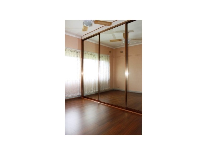 Canley Heights NSW 2166