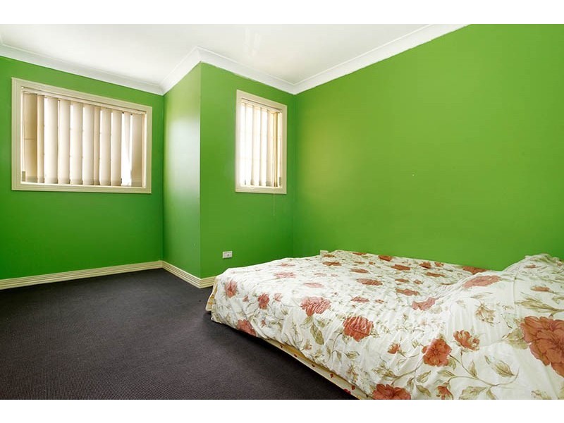 34 Bentinck Drive, Green Valley NSW 2168