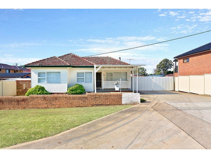 55 Charles Street, Smithfield NSW 2164