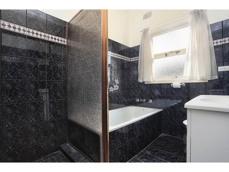 55 Charles Street, Smithfield NSW 2164