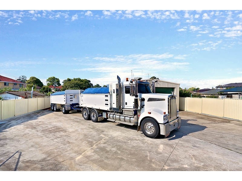 55 Charles Street, Smithfield NSW 2164