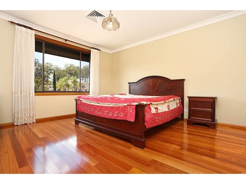 7 Curran Street, Prairiewood NSW 2176