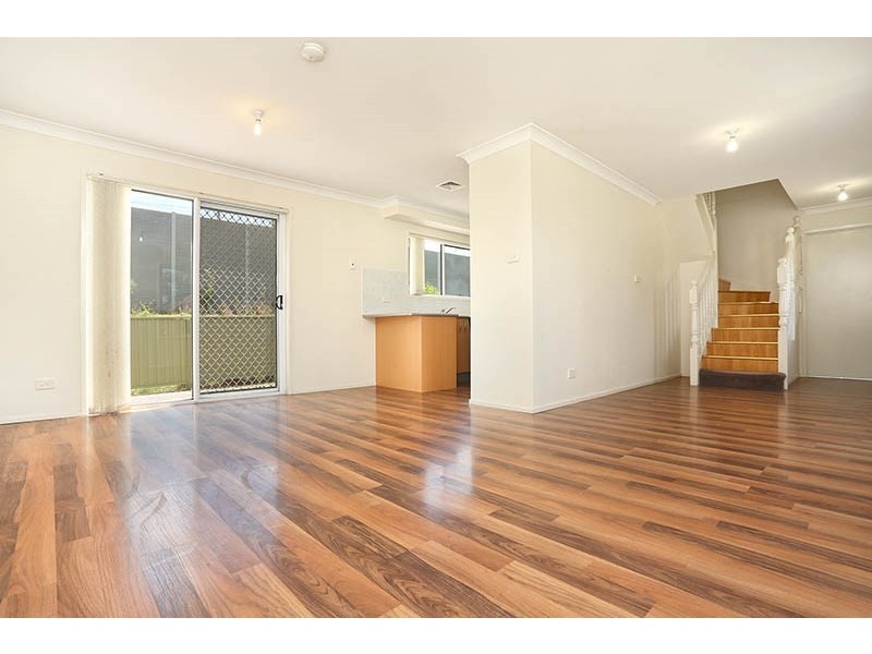 85 Wattle Avenue, Carramar NSW 2163