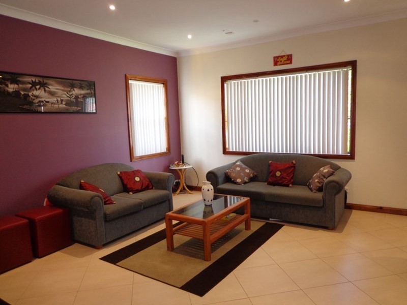 100 Hamilton Road, Fairfield NSW 2165