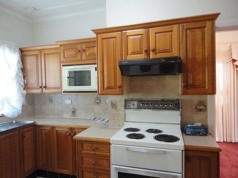 12 Hiland Crescent, Smithfield NSW 2164