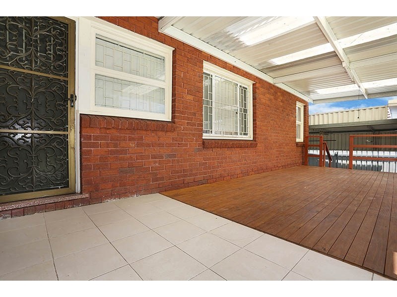 27 Gemoore Street, Smithfield NSW 2164