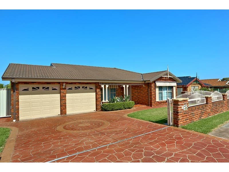 17 Seaeagle Crescent, Green Valley NSW 2168