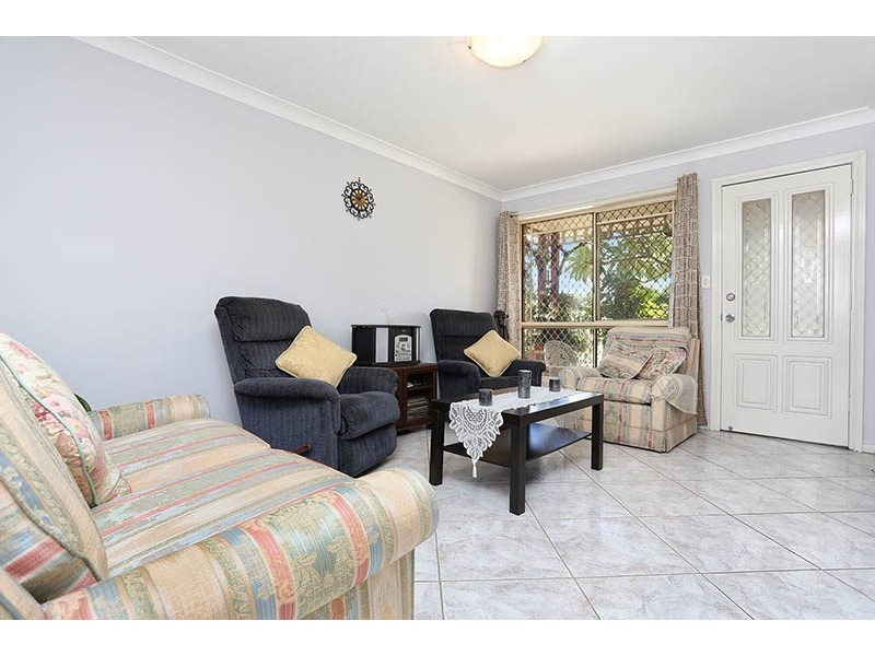 2/2 Prairie Vale Road, Bossley Park NSW 2176