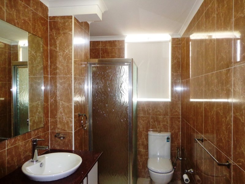 2/49 Hamilton Road, Fairfield NSW 2165