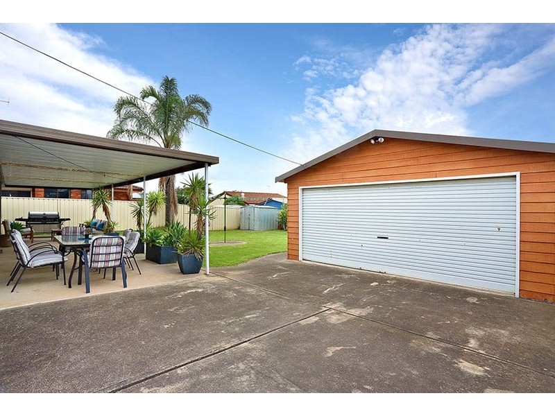 6 Carpenter Place, Minchinbury NSW 2770