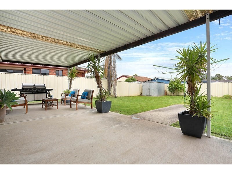 6 Carpenter Place, Minchinbury NSW 2770