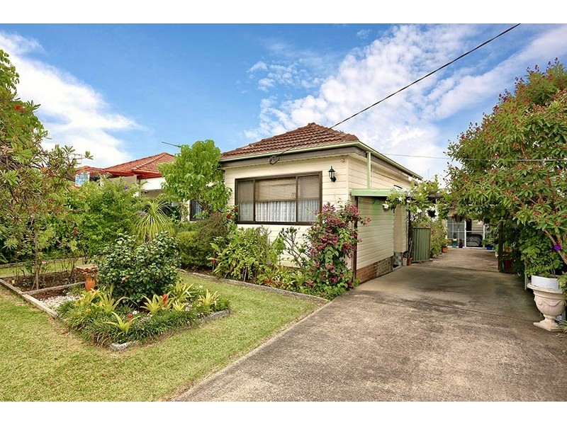 133 Campbell Street, Fairfield East NSW 2165
