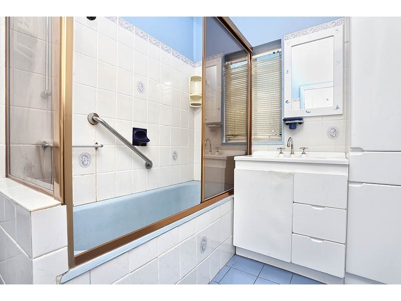 133 Campbell Street, Fairfield East NSW 2165