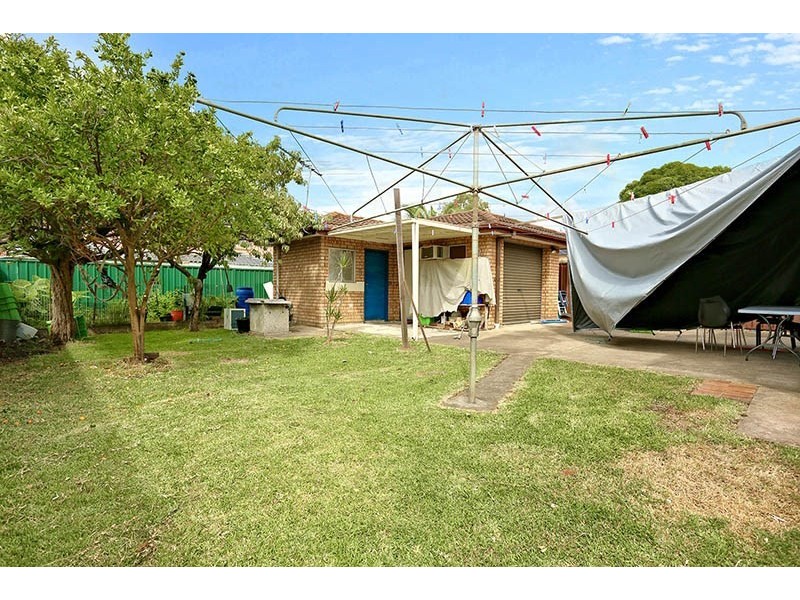 32 Foxlow Street, Canley Heights NSW 2166