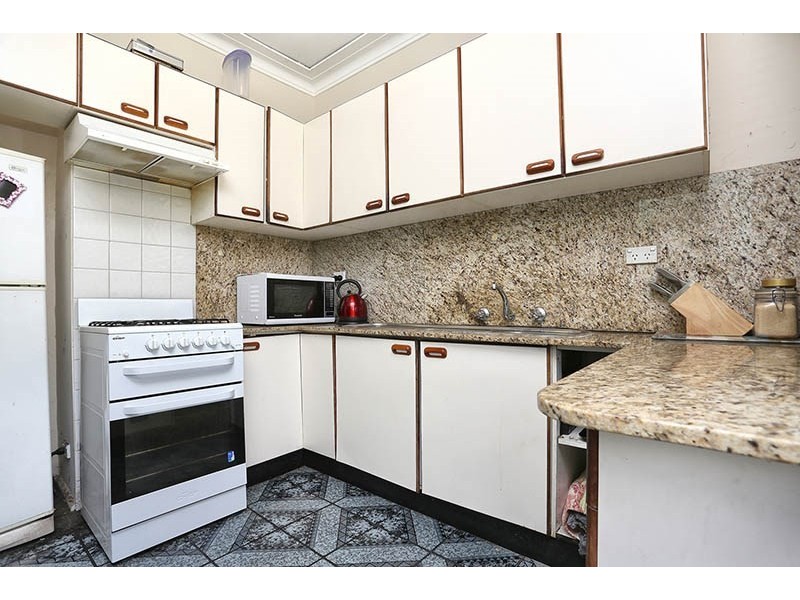 16 Crown Street, Fairfield East NSW 2165