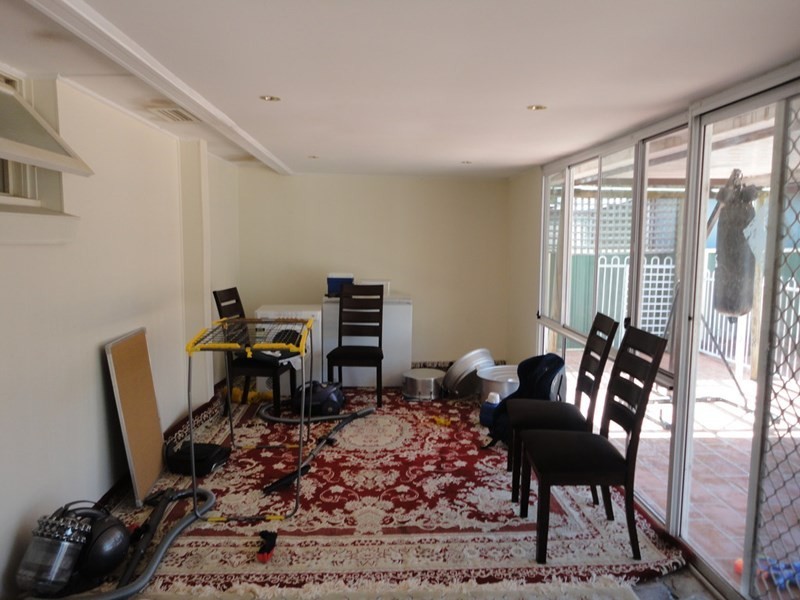 32 Tripoli Road, Fairfield West NSW 2165