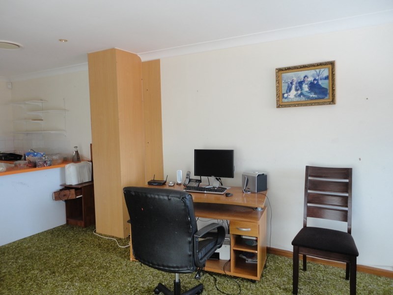 32 Tripoli Road, Fairfield West NSW 2165