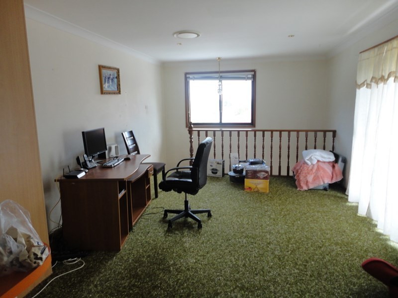 32 Tripoli Road, Fairfield West NSW 2165