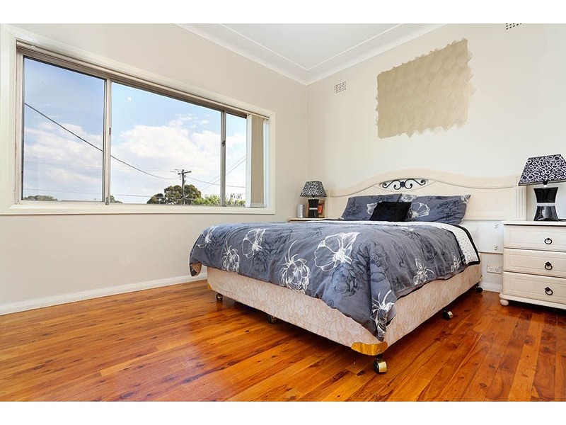 86 Linda Street, Fairfield Heights NSW 2165