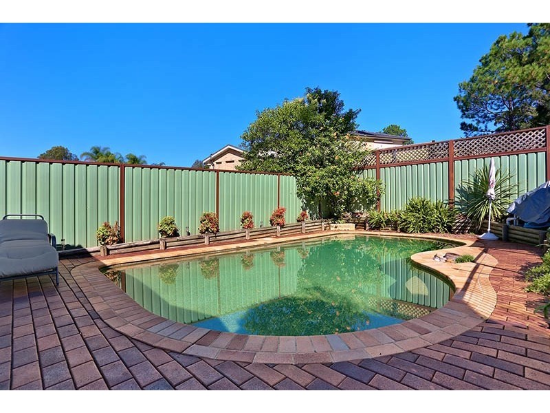 4 Bossley Road, Bossley Park NSW 2176