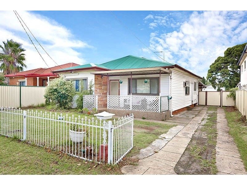20 Veron Street, Fairfield East NSW 2165