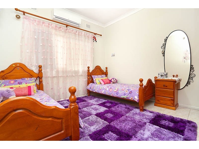 20 Veron Street, Fairfield East NSW 2165