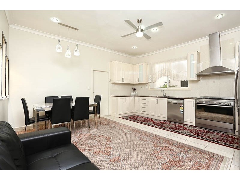 20 Veron Street, Fairfield East NSW 2165