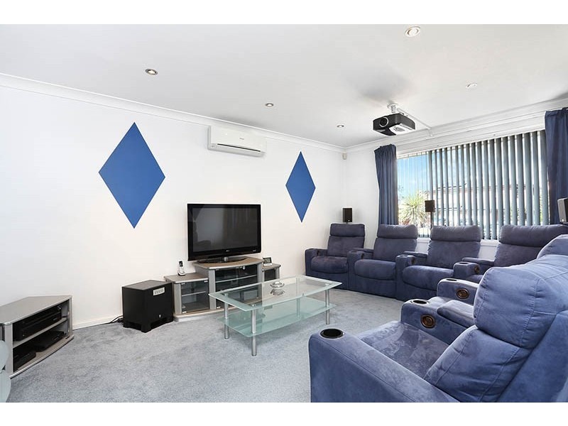 19 Foxlow Street, Canley Heights NSW 2166