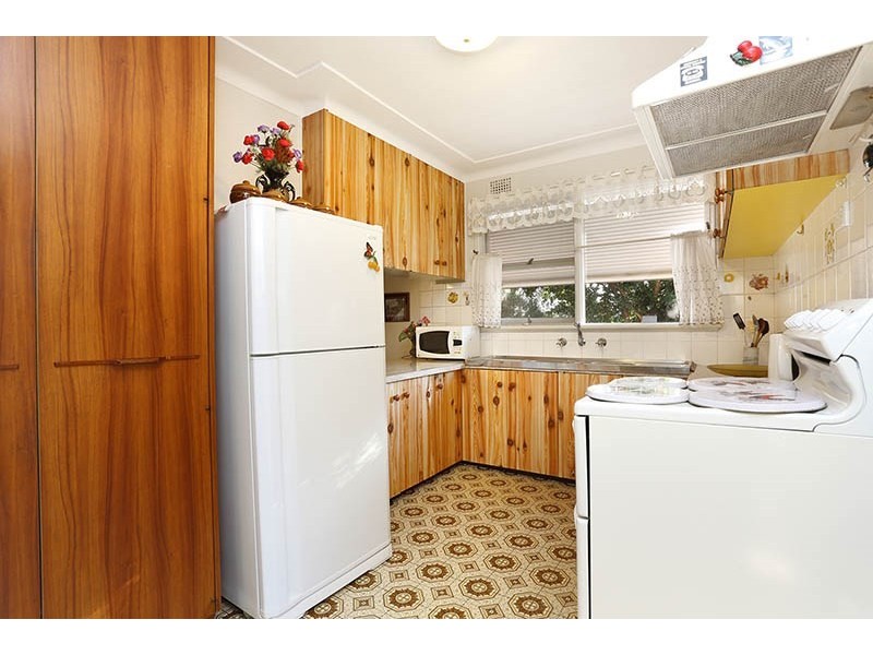 3 Lynesta Avenue, Fairfield West NSW 2165