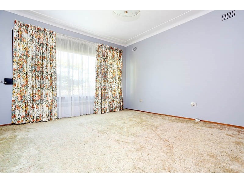 23 Tangerine Street, Fairfield East NSW 2165