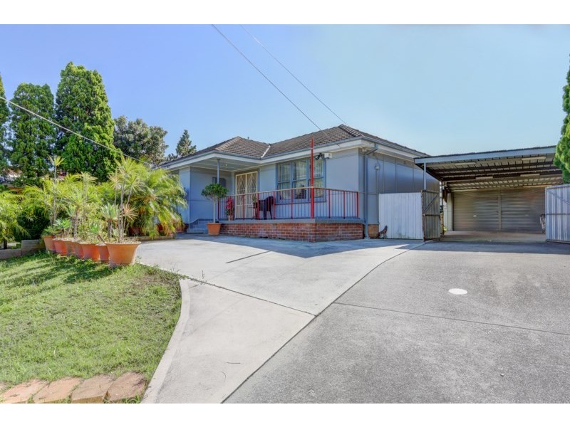 1 De Witt Place, Fairfield West NSW 2165