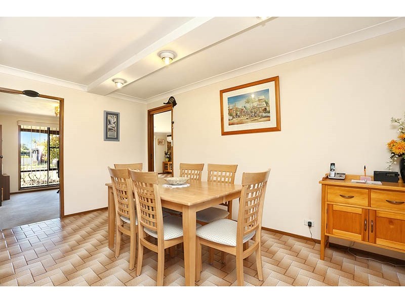 4 Dwyer Close, Fairfield West NSW 2165