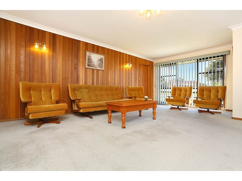 4 Dwyer Close, Fairfield West NSW 2165