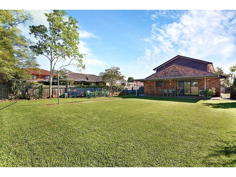 4 Dwyer Close, Fairfield West NSW 2165