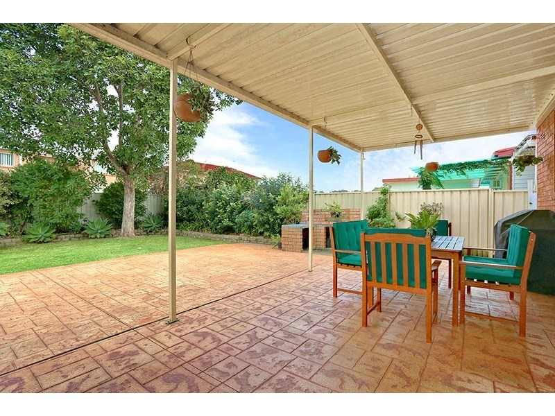 12 Foxlow Street, Canley Heights NSW 2166