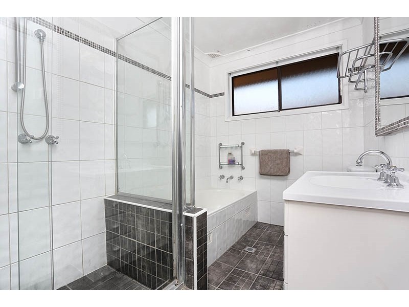 16 Tennyson Street, Wetherill Park NSW 2164