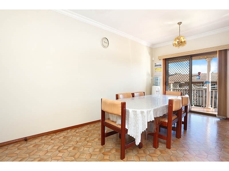 10 Sullivan Street, Fairfield West NSW 2165