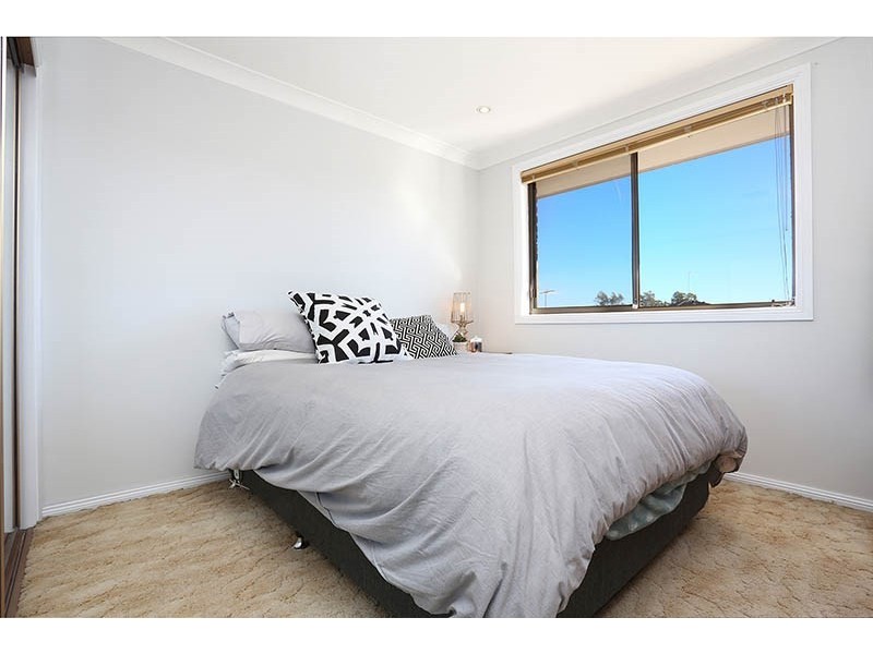 10 Sullivan Street, Fairfield West NSW 2165