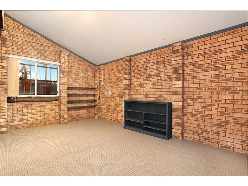 23 Natchez Crescent, Greenfield Park NSW 2176