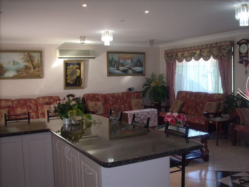 128 Graham Avenue, Casula NSW 2170