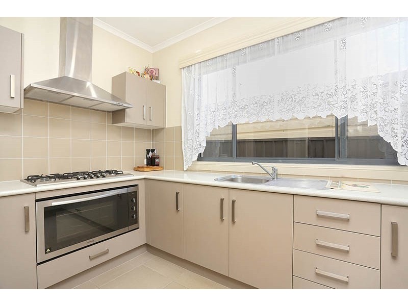 4 Paul Crescent, Canley Heights NSW 2166