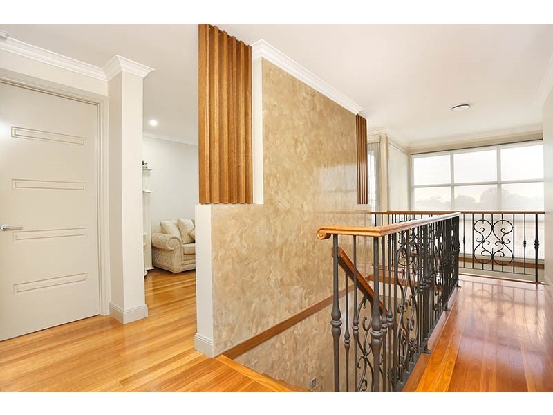 4 Paul Crescent, Canley Heights NSW 2166