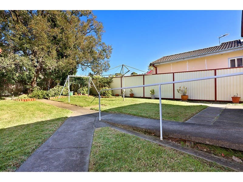 7 Lang Street, Smithfield NSW 2164