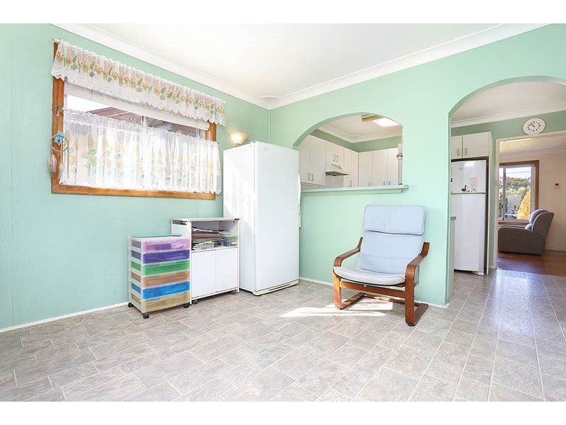 11 Norfolk Avenue, Fairfield West NSW 2165