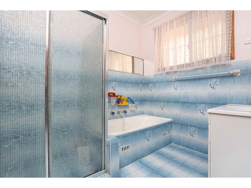 71 Margaret Street, Fairfield West NSW 2165