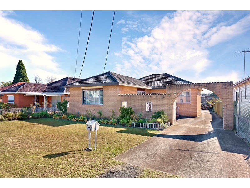 8 Richardson Street, Fairfield NSW 2165