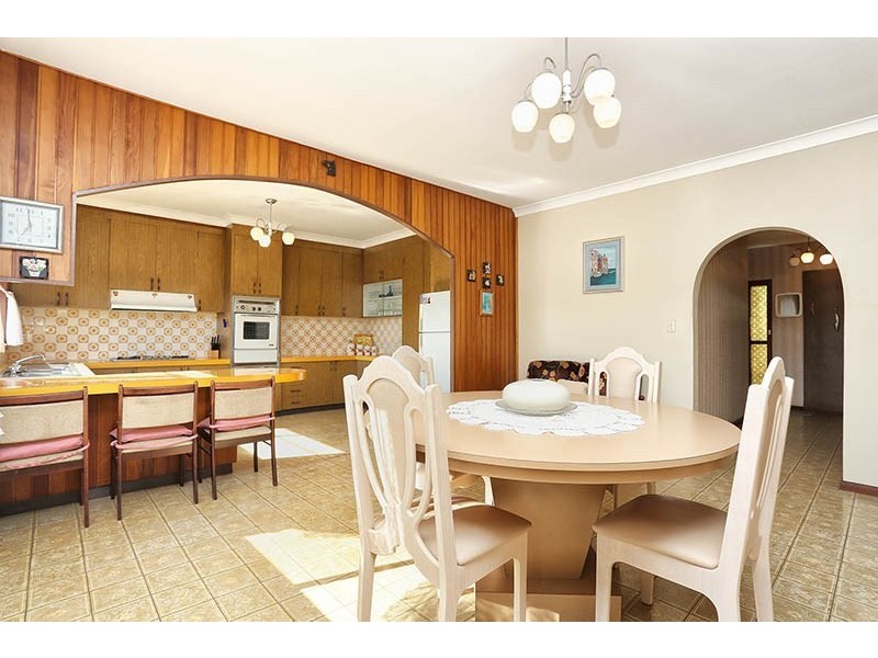 8 Richardson Street, Fairfield NSW 2165